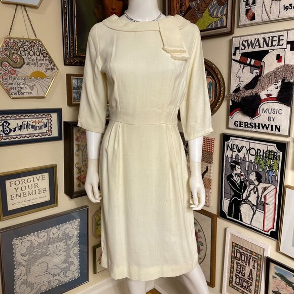Vintage Dresses & Skirts - 60s Vintage Ivory 3/4 Sleeve Classic Fitted Dress With Unique Neck Detail Size M